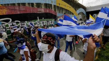 Daniel Ortega se impone con feroz represión y enfrentado a la comunidad internacional