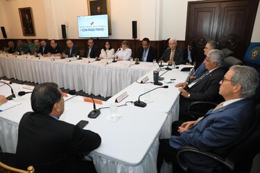 Reformas a la CSS: gremios médicos se reúnen con el presidente José Raúl Mulino