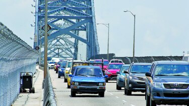 Retoman obras en el puente de las Américas