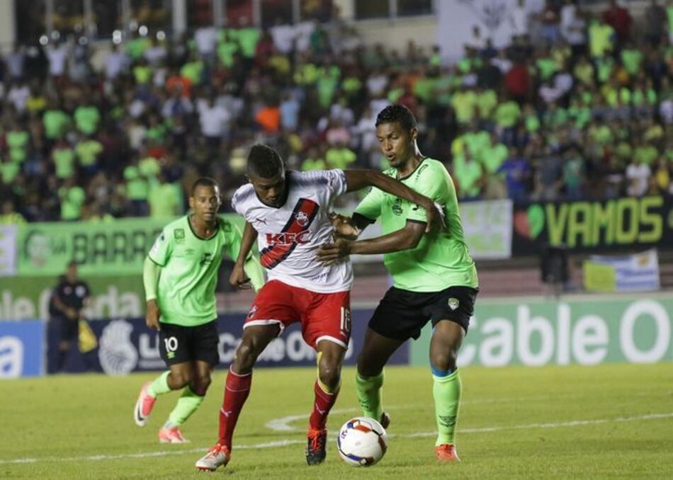 Costa del Este sufre, pero avanza a una inédita final ante el Tauro FC