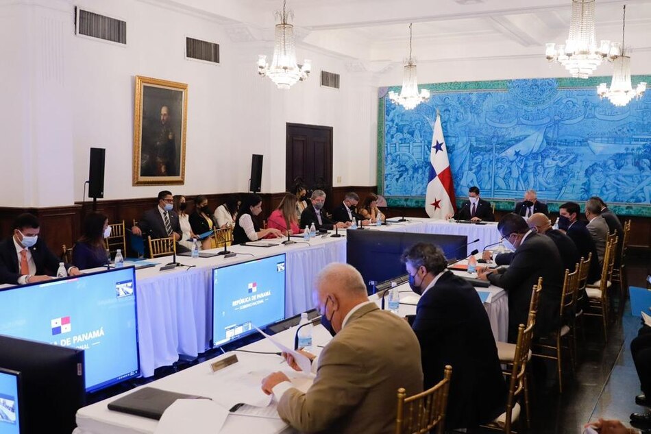 Reunión interministerial en medio de crisis y en ausencia del presidente Cortizo