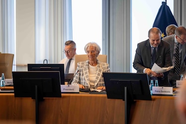 Christine Lagarde, presidenta del Banco Central Europeo, dimite y buscará la Presidencia de Francia