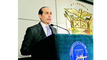 Estado ahorrará $100 millones en acuerdo con Finmeccanica