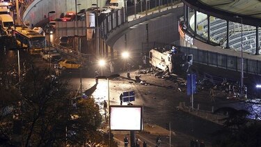 Al menos 29 muertos y 166 heridos en doble atentado en Estambul