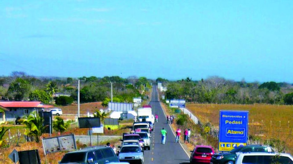 Solicitan acera que conecte con Minsa-Capsi