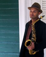 Entrevista al saxofonista Miguel Zenón, un puertorriqueño que usa el 'jazz' como vehículo de identidad