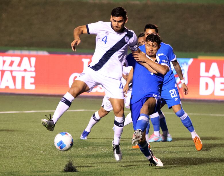 Panamá busca el liderato del Grupo A ante un peligroso Surinam