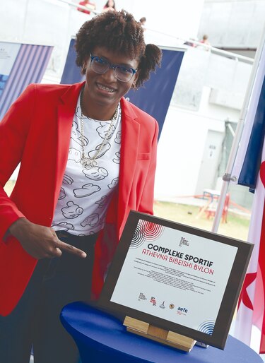 La púgil istmeña Atheyna Bylon y un homenaje imborrable