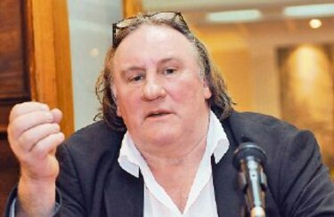 Otra vez aplazan juicio de Depardieu