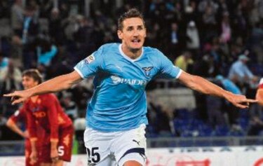 Klose podría perderse el Mundial debido a lesión muscular
