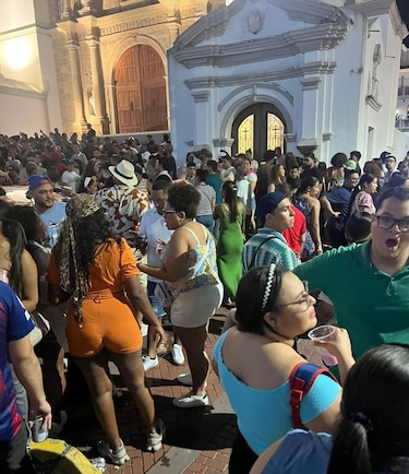 Bomberos coordinan medidas de seguridad ante masificación de eventos en el Casco Antiguo