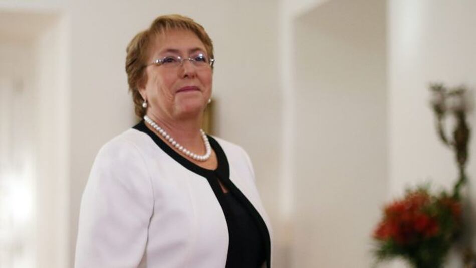 Chile anula sistema electoral de Pinochet, 25 años después de su salida