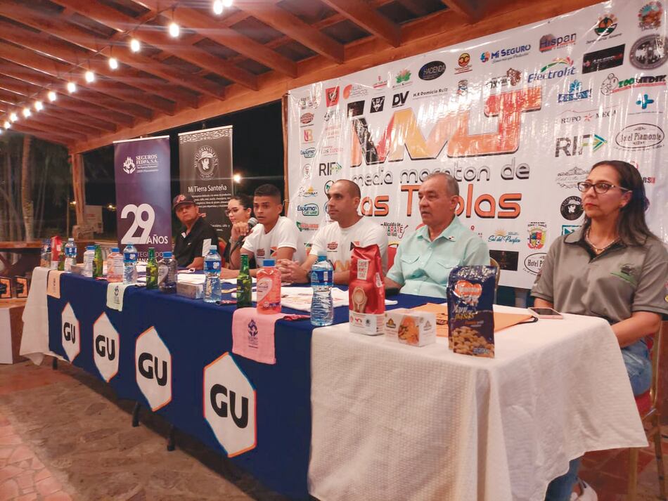 Corredores extranjeros en Media Maratón de Las Tablas