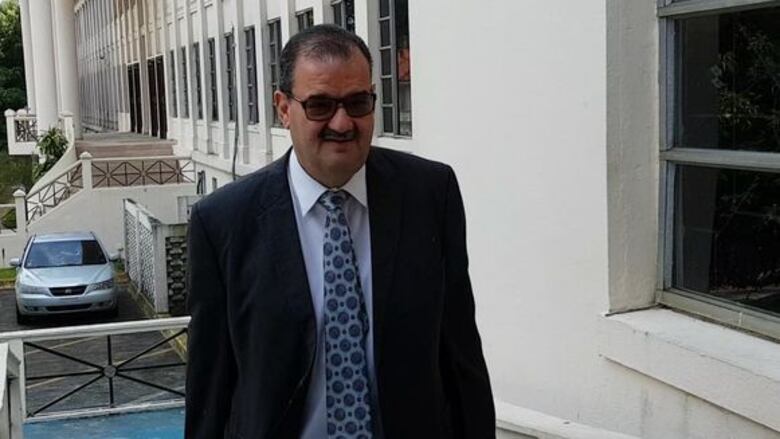 Ricardo Martinelli anuncia 28 pruebas testimoniales y 87 documentales; el fiscal Harry Díaz prepara objeciones