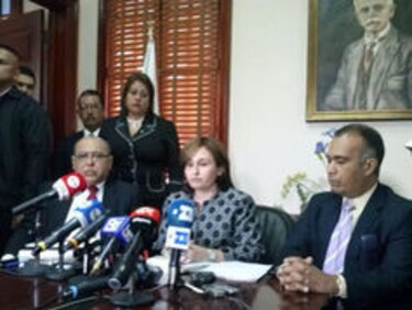 Formulan cargos a Alejandro Garuz y Gustavo Pérez; ambos siguen aprehendidos