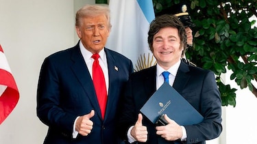 ‘Si pierde, no vamos a ser tan generosos con Argentina’: Trump refuerza su respaldo electoral a Milei 