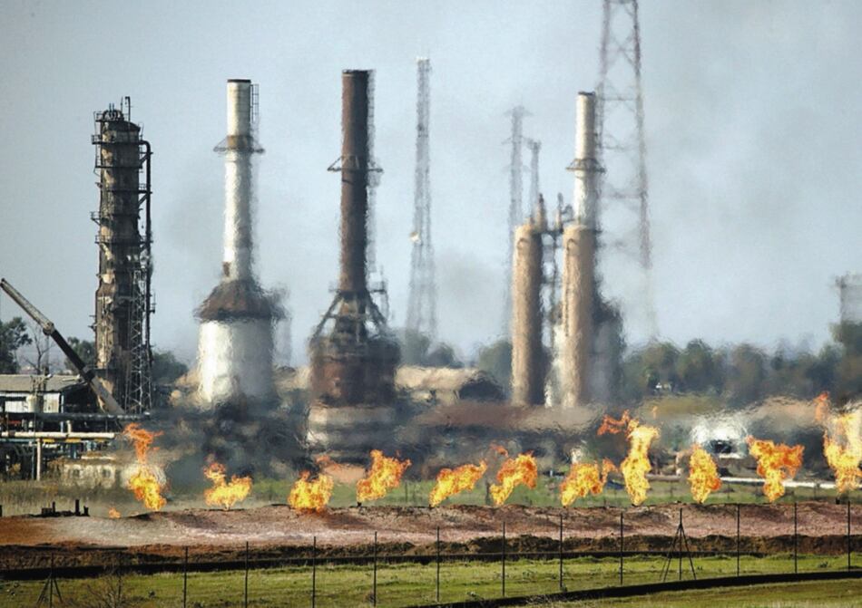 OPEP+ se acerca a compromiso para grandes recortes