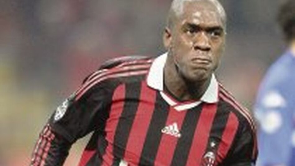 Seedorf no descarta ir a Brasil