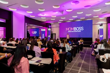 Finanzas, liderazgo y empoderamiento en la segunda edición de Momboss: Escuela de Mujeres Líderes