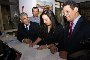 Candidatos del PRD presentan impugnación por mal uso de recursos del Estado