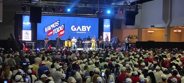 Así fue el inicio de la campaña de Gaby Carrizo: la fiesta, los aliados y su discurso