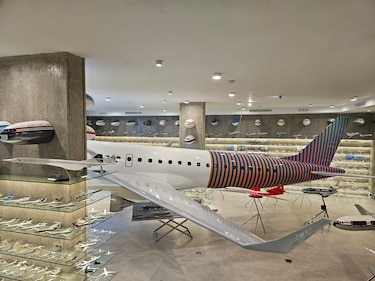 La colección de aviones a escala más grande de la región está en Panamá