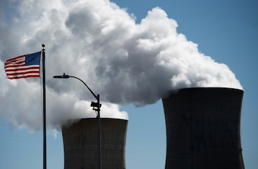 Estados Unidos anuncia acuerdo de $80,000 millones para generar energía nuclear para la IA
