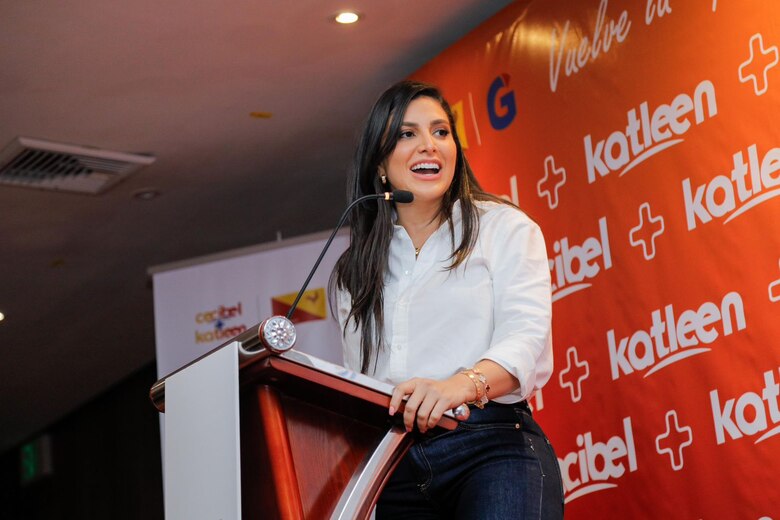 Katleen Levy anuncia su respaldo al candidato del PRD, José Gabriel Carrizo, y se postulará como diputada suplente