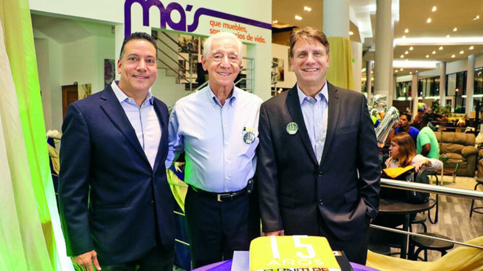 15 años de Furniture City