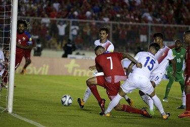 Tras polémico gol de Panamá, el presidente de la FIFA habla de la necesidad de usar la tecnología