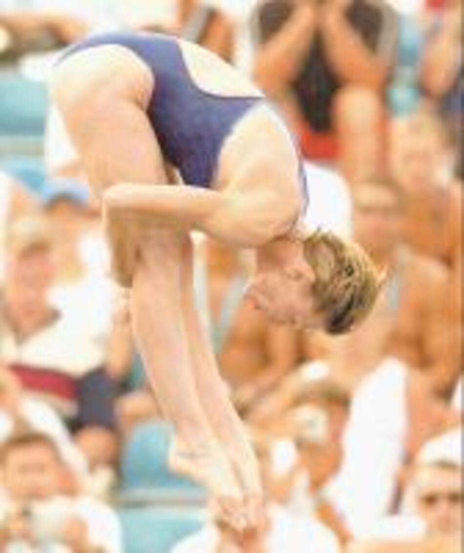 Lashko domina en el trampolín corto