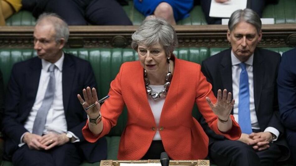 Theresa May pone su cargo sobre la mesa para salvar el ‘brexit’