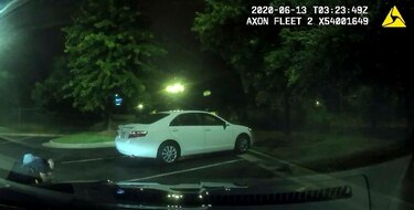 Policía de Atlanta que disparó a afroestadounidense enfrentará cargos por asesinato