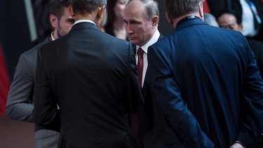 Obama habla con Putin en cumbre APEC