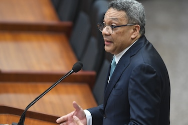 Dino Mon marca distancia de elecciones de CD: ‘En esta gestión no hay espacio para la politiquería’