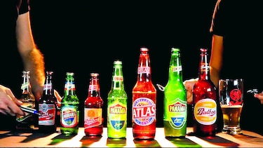 Mangos y botellas que transportan melodías