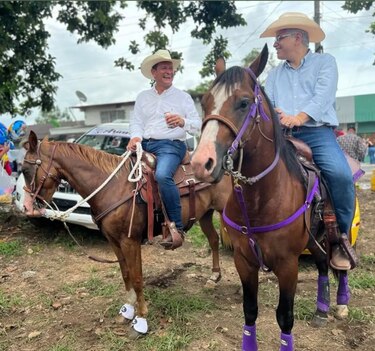Todas las fotos de los candidatos presidenciales en Bugaba