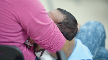 Rusia crea base de datos para adoptar huérfanos ucranianos según color de ojos y pelo