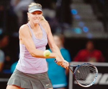 Sharapova reina por tercera vez en Stuttgart