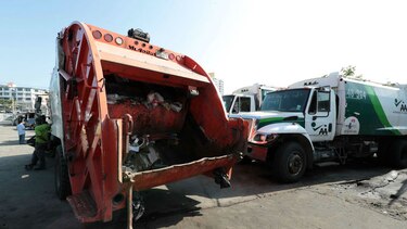 Imponen multas por casi $100 mil a comercios que no botaron correctamente la basura