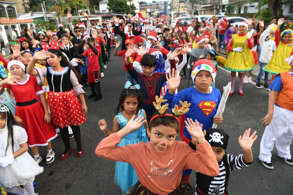 San Miguelito se llenó de espíritu navideño