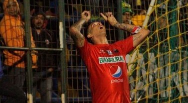 Blas y Baloy van por el título en Guatemala