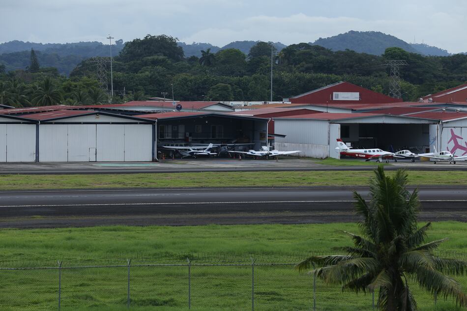 Ferrocarril a Chiriquí choca con la aviación; rechazan trasladar aeropuerto de Albrook a Panamá Pacífico