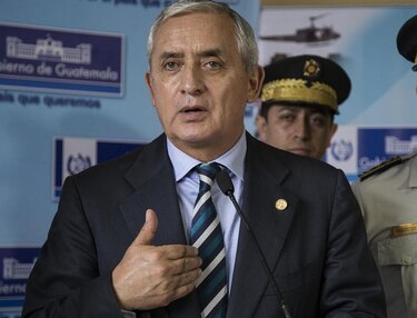 Presidente de Guatemala rechaza acusaciones de corrupción