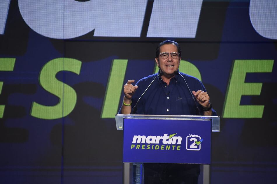 Torrijos critica acuerdo con Estados Unidos, pero firmó pactos similares en su gobierno