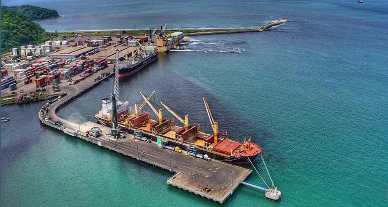 Panamá asiste a Costa Rica ante el colapso de Puerto Caldera