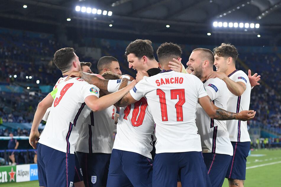 Inglaterra golea 4-0 a Ucrania y se verá con Dinamarca en semifinales de la Eurocopa