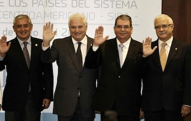 Costa Rica entrega a Panamá presidencia pro-témpore del SICA