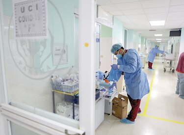 El Covid-19 deja en las últimas horas 30 defunciones; se detectan 1,075 casos nuevos