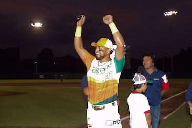 Johnny Santos es nombrado Jugador Más Valioso del torneo mayor